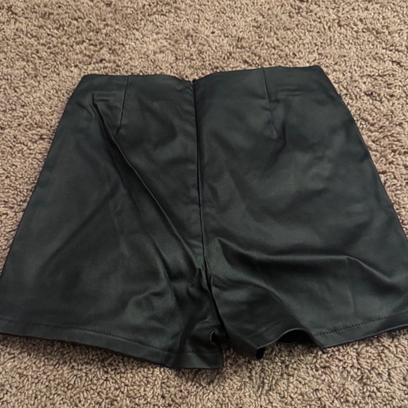 Black Faux Leather Mini Skort with slits - Picture 4 of 5